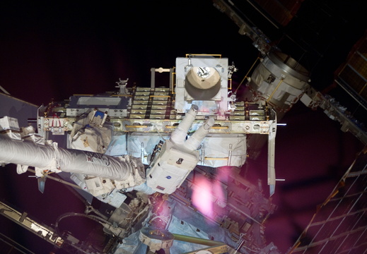 STS132-E-09273