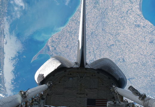 STS132-E-11701