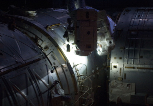 STS132-E-08896