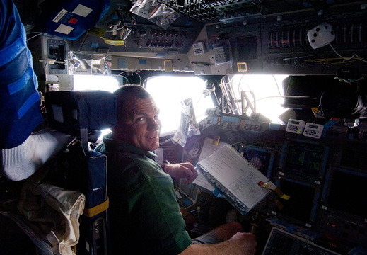 STS132-E-07994