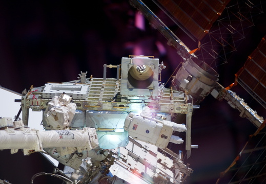 STS132-E-09264