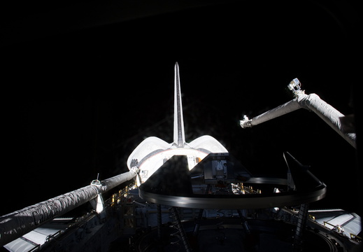 STS132-E-07572
