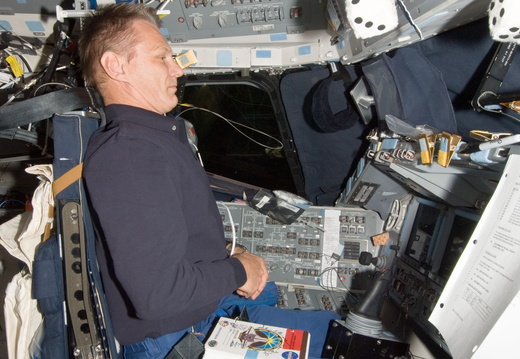STS132-E-09214