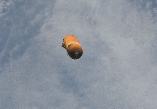 STS132-E-05101