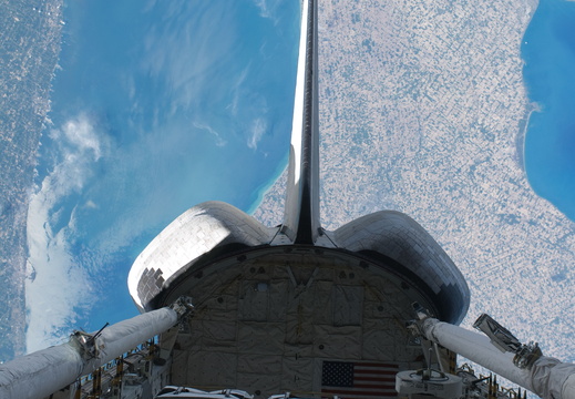 STS132-E-11698