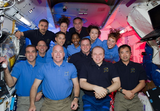 STS131-E-10004