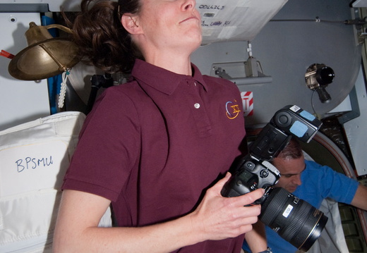 STS131-E-07929