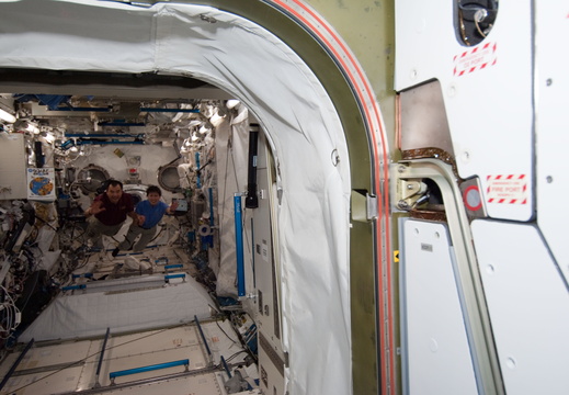 STS131-E-07930