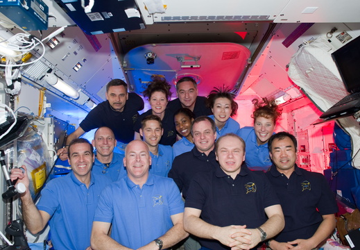 STS131-E-10002
