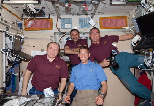 STS131-E-07958