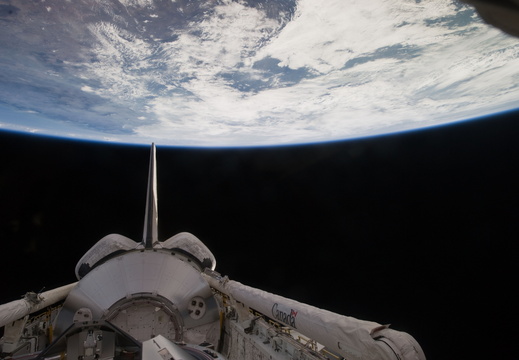 STS131-E-14370