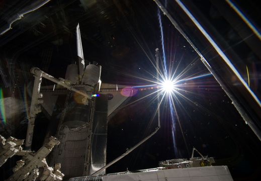 STS131-E-07756