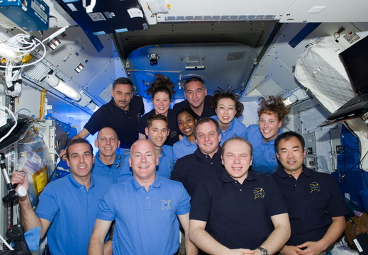 STS131-E-10003