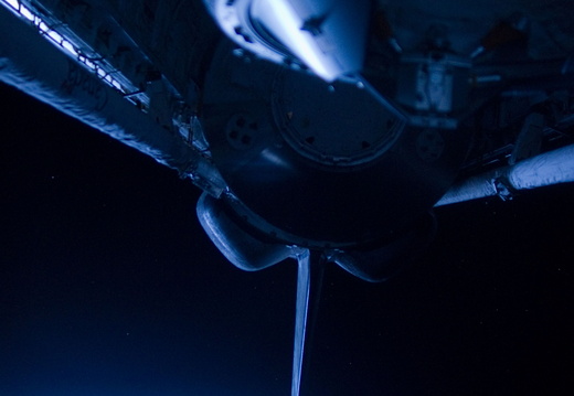 STS131-E-11207