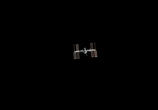 STS131-E-07014