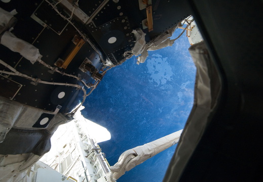 STS130-E-07298
