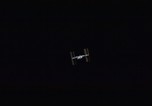 STS129-E-06670