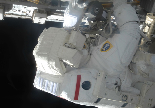STS129-E-07222