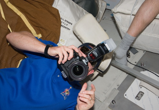 STS129-E-06281