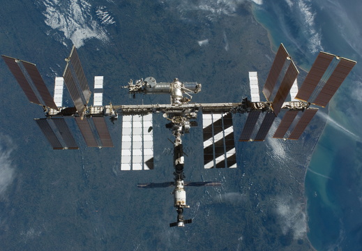 STS129-E-10127