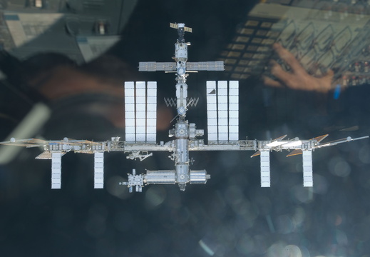 STS129-E-06414