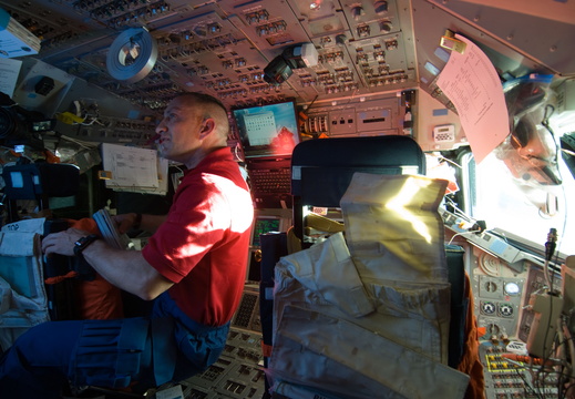 STS129-E-06216