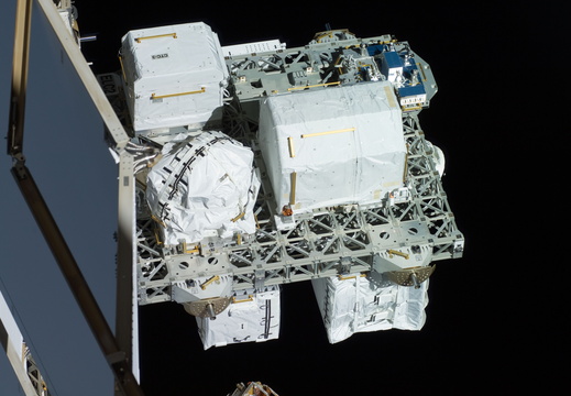 STS129-E-07674