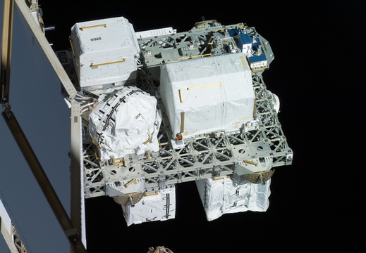STS129-E-07675