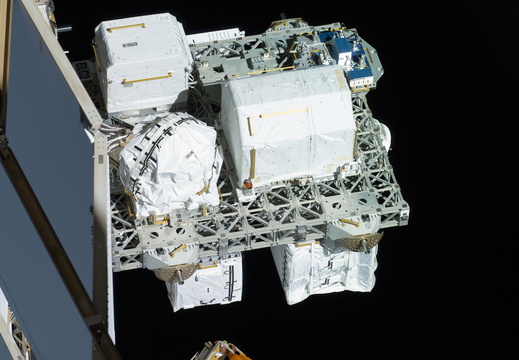 STS129-E-07677