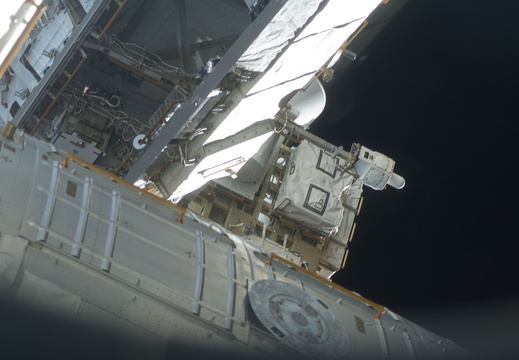 STS129-E-07750