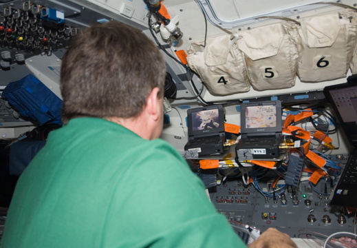 STS129-E-07870