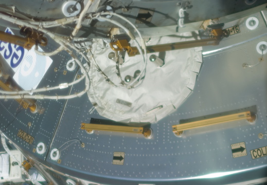 STS129-E-08083