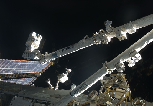 STS129-E-08282