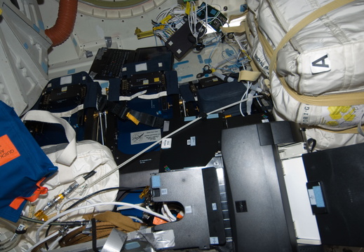 STS129-E-08344