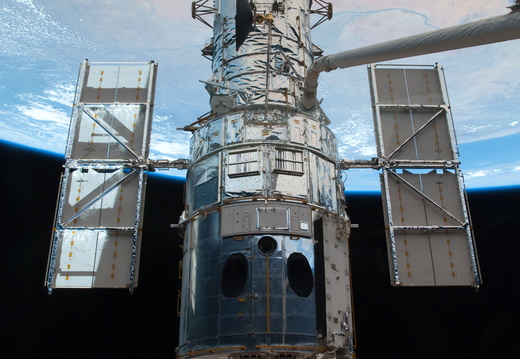 STS125-E-11610