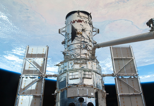 STS125-E-11612