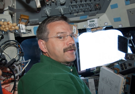 STS125-E-06531