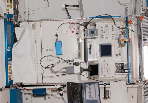 STS124-E-06610