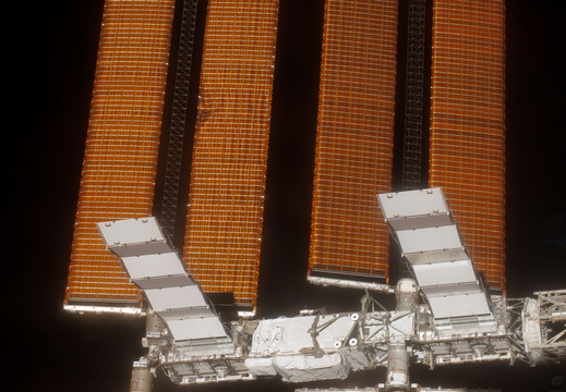 STS124-E-10194