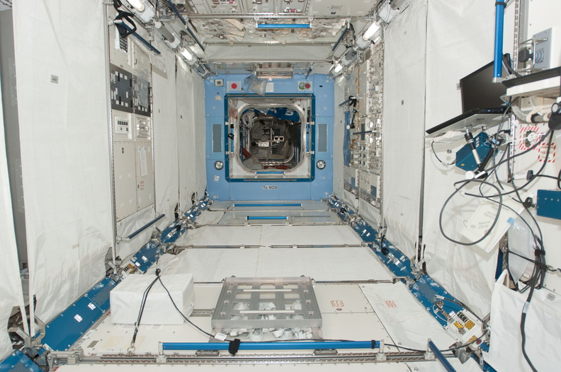 STS124-E-07018.jpg