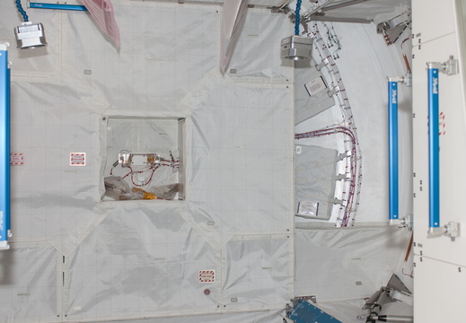 STS124-E-06601