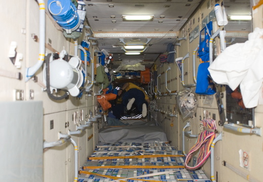 STS121-E-07073