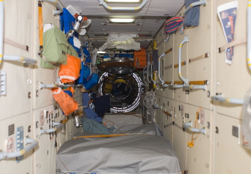 STS121-E-07074