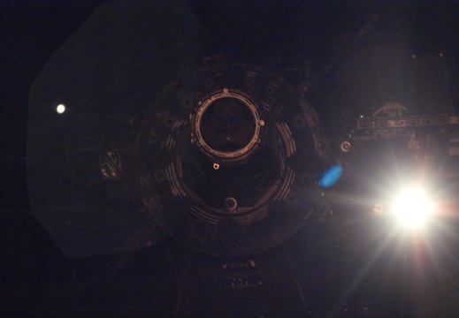 STS121-E-07724