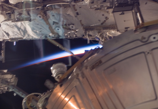STS121-E-06001