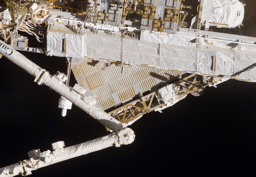 STS120-E-09932