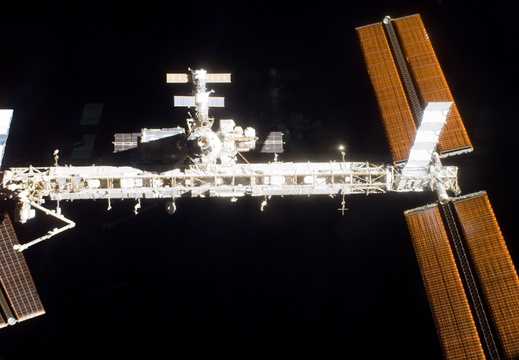 STS120-E-09849