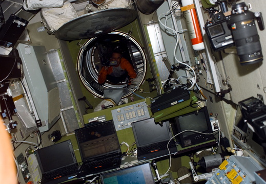 STS114-E-07535