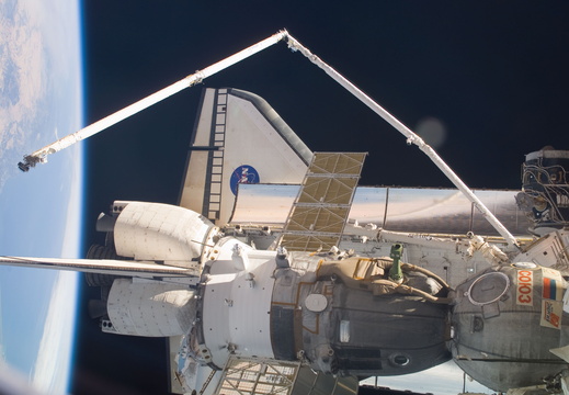 STS114-E-07155