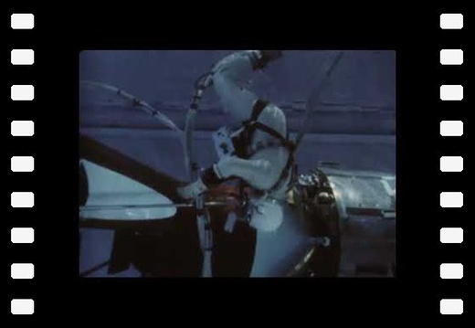 Gemini 12 Buzz Aldrin underwater training - 1966 Nasa footages ( No sound )